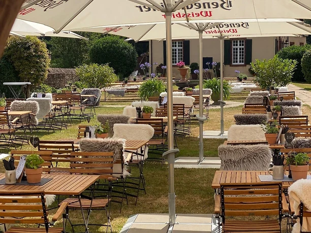 Biergarten Burg Bruch