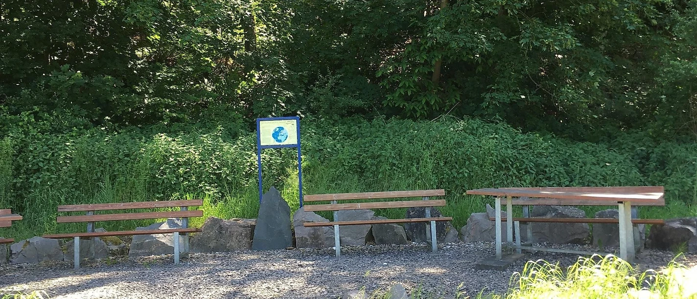 Sitzgruppe am Queichtalradweg