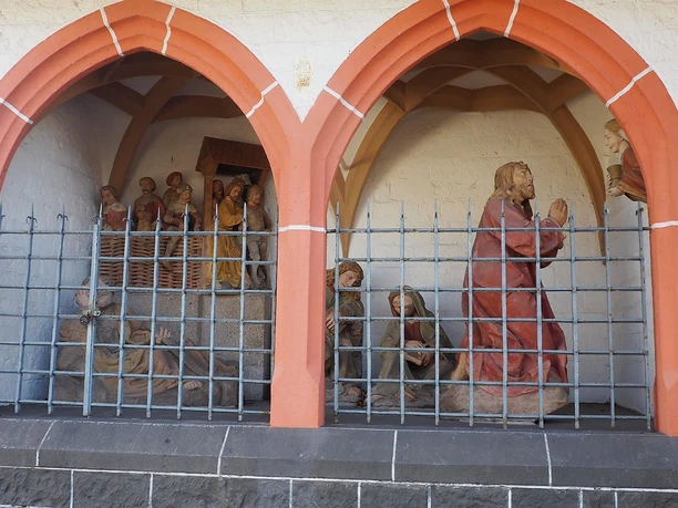 St. Genovefa - Nahansicht Figuren