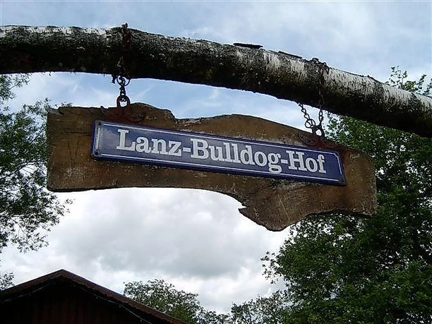 Bulldogmuseum Palzem-Kreuzweiler (03)