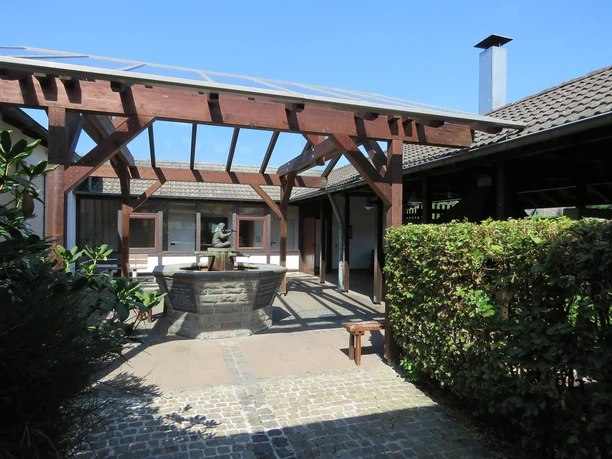 Heilsteinhaus Innenhof