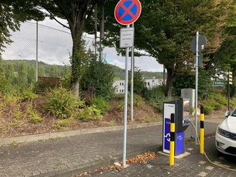Parkplatz und Ladestation Aquarenabad Dillenburg