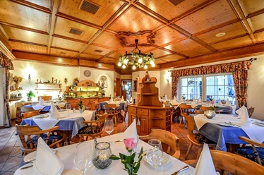 Restaurant 2