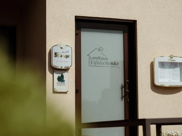 Landhaus Eifelschenke Außenansicht