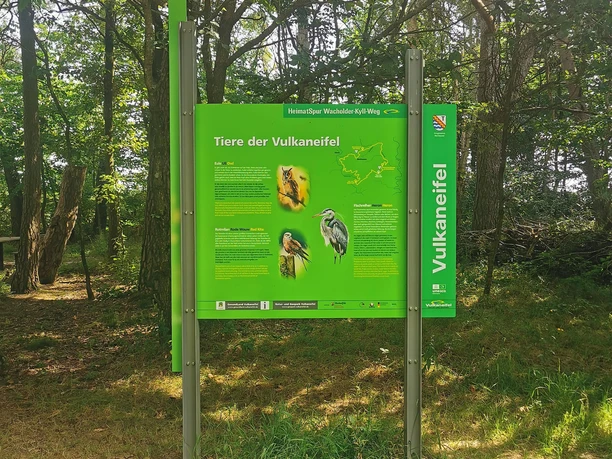 Infotafel am Rastplatz der Tiere