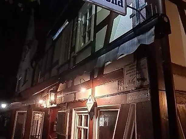 Gaststätte Vollmond am Abend