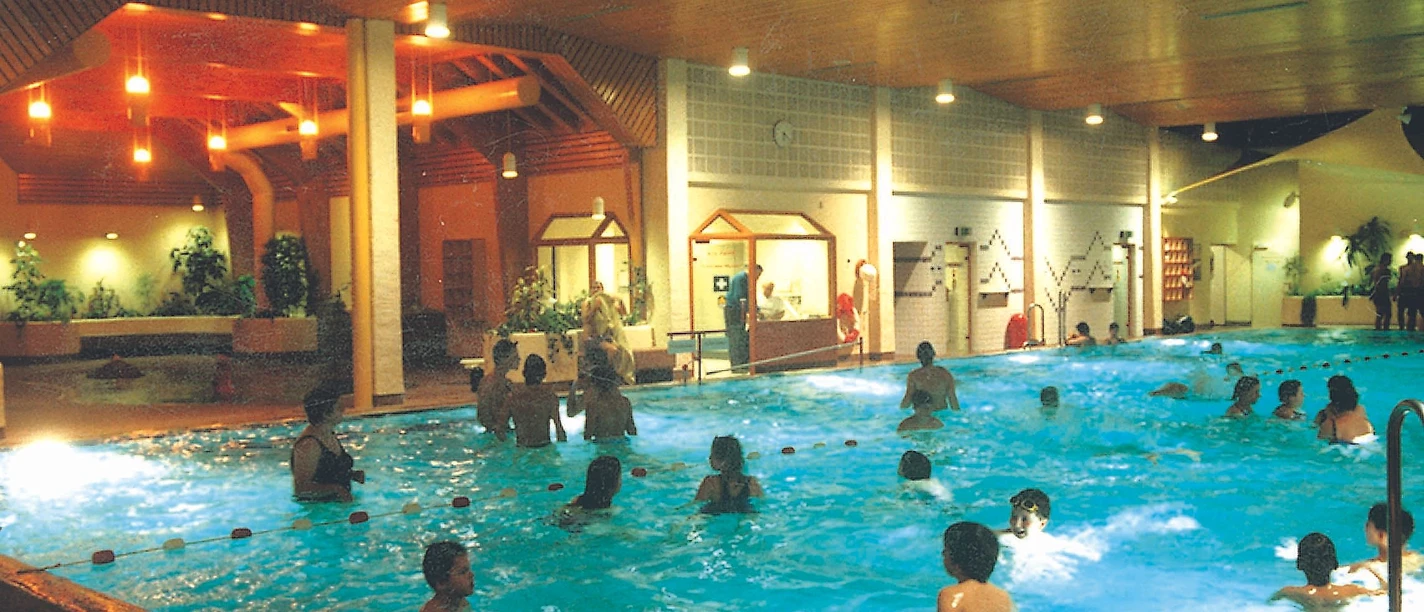Kurparkcenter mit Sauna und Hallenbad