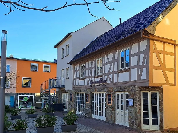 Marktplatz mit Gewandhaus