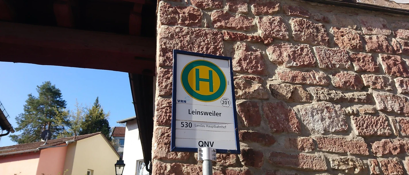 Bushaltestelle Leinsweiler Ort
