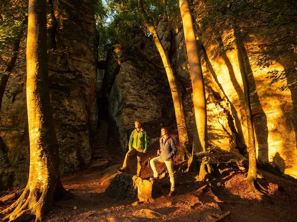 Wanderer vor der Teufelsschlucht