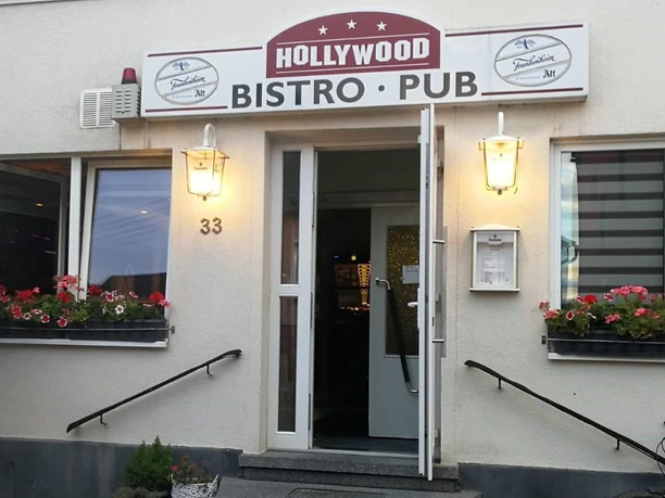 Hollywood Pub - Außenansicht