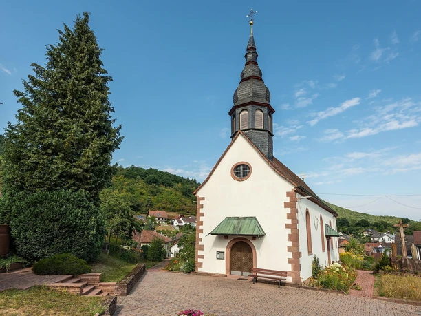 Waldhambach Kirche Forderansicht