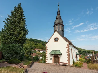 Waldhambach Kirche Forderansicht