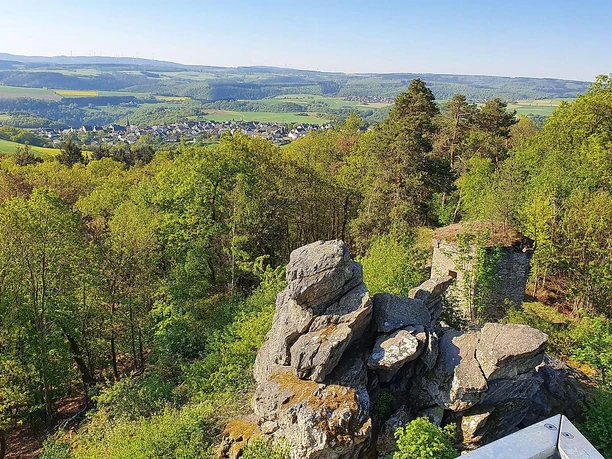 Turm Spitzer Stein Blick auf Felsen