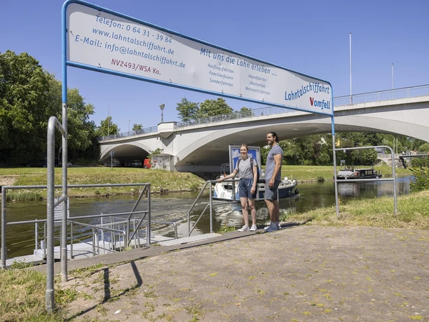In den Lahnanlagen am Schiffsanleger