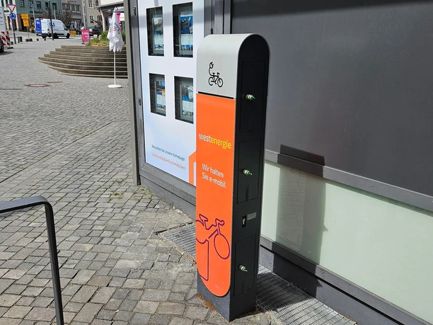 E-Bike Ladestation Schließfächer E-Bike Ladestation Schließfächer