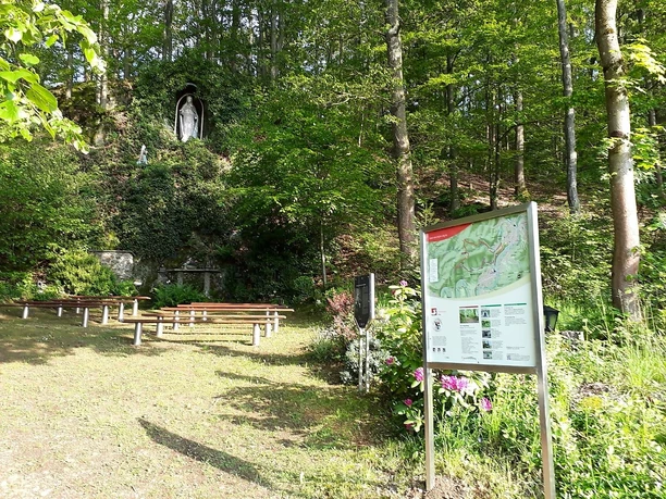 Mariengrotte am Erzquellweg Sieg