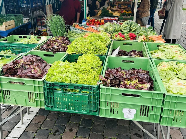Obst & Gemüsestand