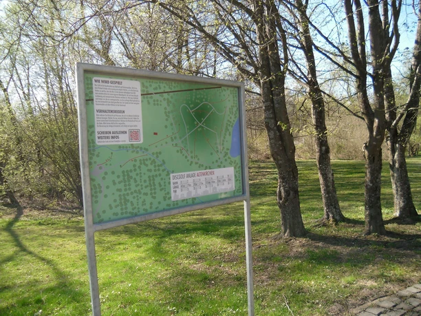 Infotafel zum DiscGolf-Spiel