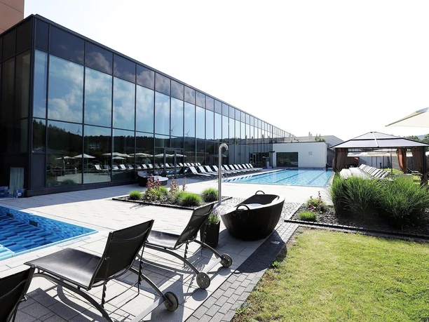 Außenpool Lahn-Dill-Bergland-Therme_