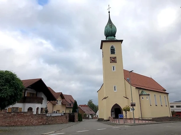 Kirche Front Kirche Front