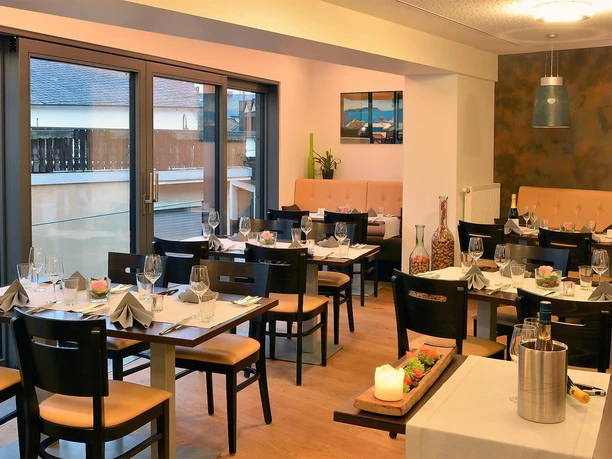 Linden's Restaurant Ayl (02) Linden's Restaurant Ayl (02)