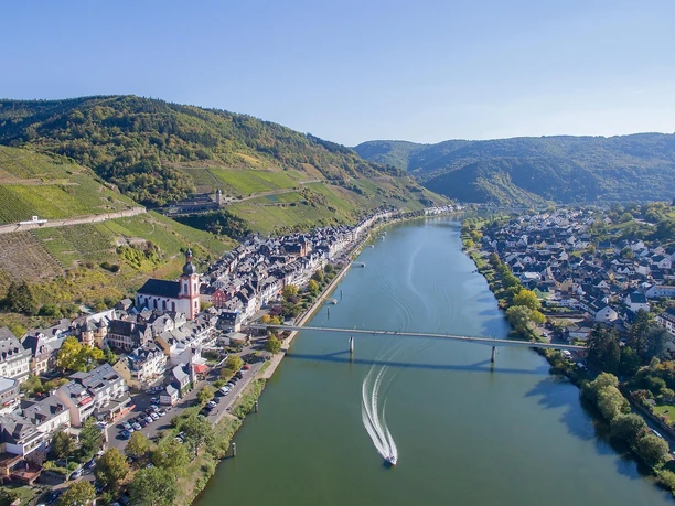 Drohnenaufnahme Zell (Mosel)