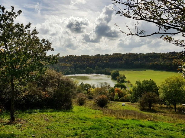 Immerather Maar im Sommer