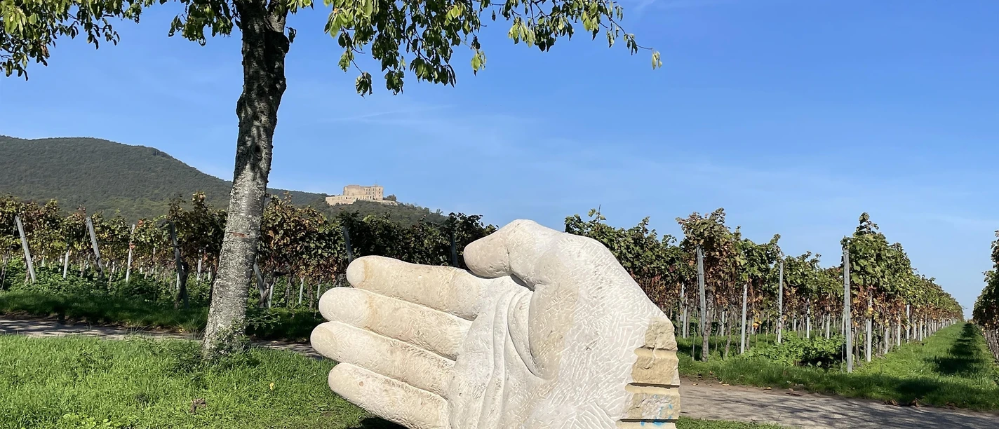 Hand