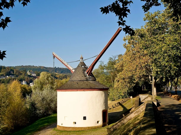 Trier Moselkran Kranenufer