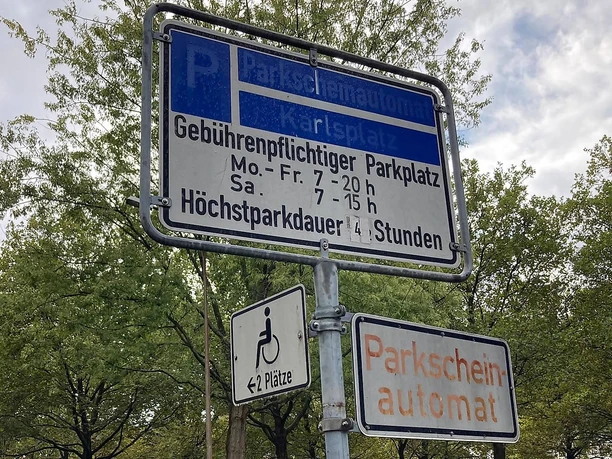 Parkplatz Karlsplatz