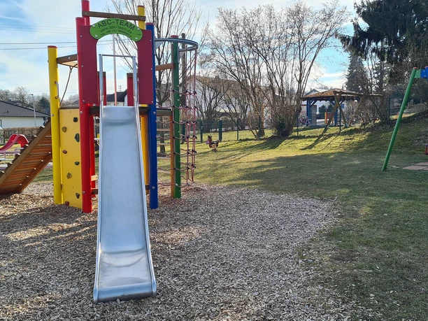 Rutsche_Spielplatz_Alpenrod