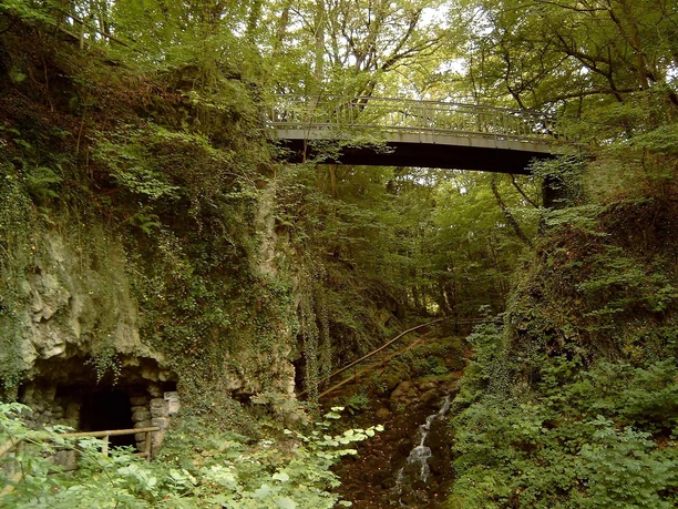 Käsegrotte
