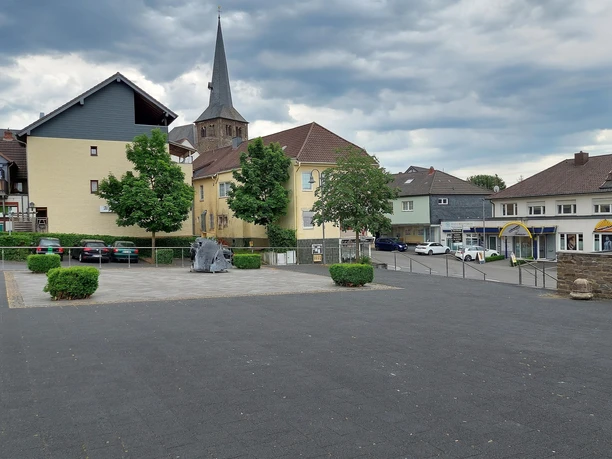 Synagogenplatz Richtung Osten