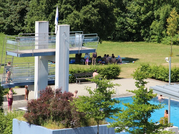 Freibad Hermeskeil Sprungturm Freibad Hermeskeil Sprungturm