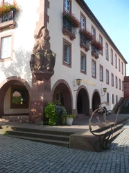 Ansicht Rathaus Stadt Annweiler am Trifels