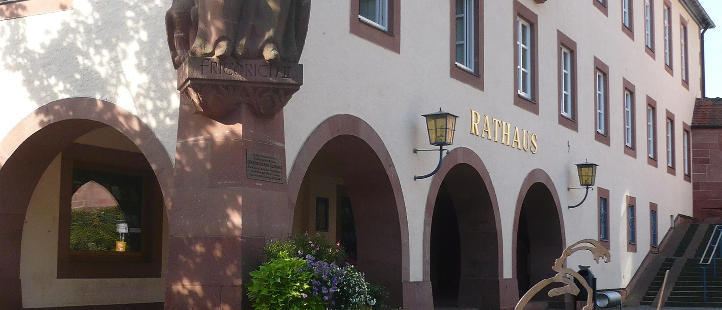 Ansicht Rathaus Stadt Annweiler am Trifels