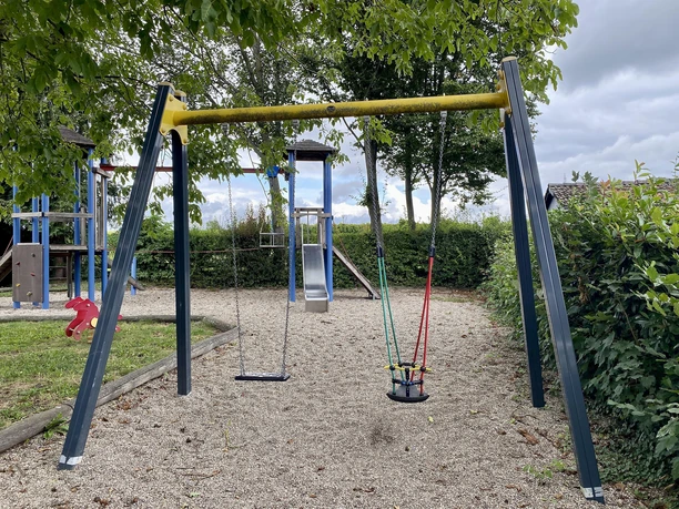 Schaukeln Spielplatz Gartenstraße Bornheim