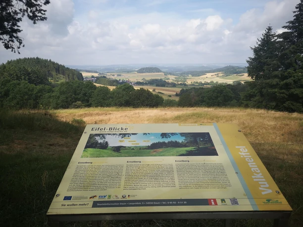 Eifelblick vom Ernstberg