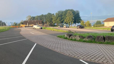 Parkplatz Aartalgrill Niederweidbach 1