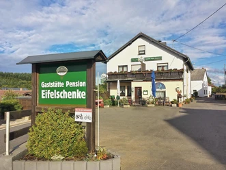 Lebensmittelgeschäft-Gaststätte u. Pension