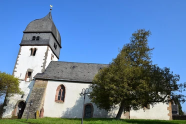 Evangelische Wehrkirche Weimar-Niederwalgern