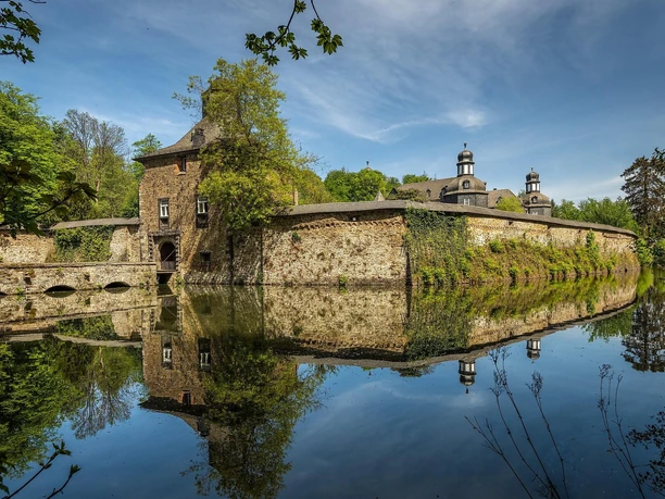 Wasserschloss Crottorf seitlich