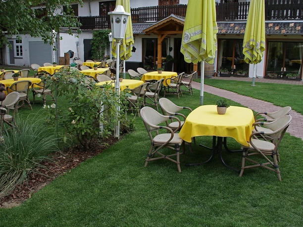 Biergarten im Landhotel Ewerts