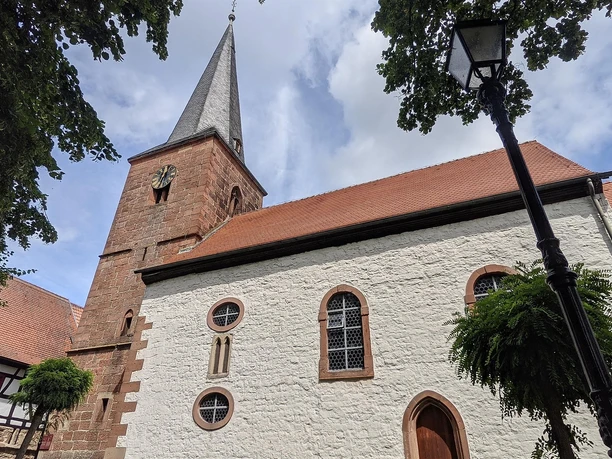 St. Oswald in Heuchelheim
