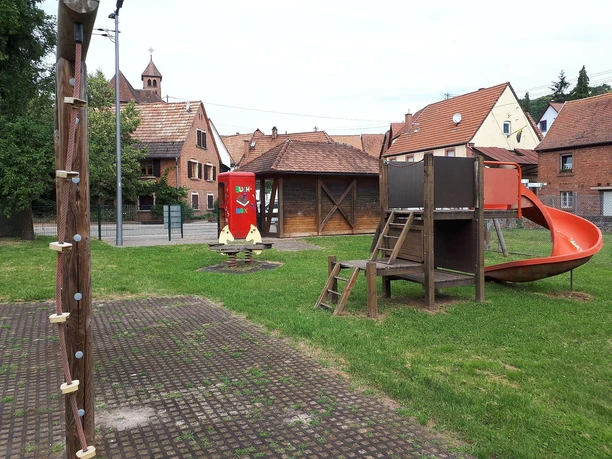 Spielplatz Bild 3
