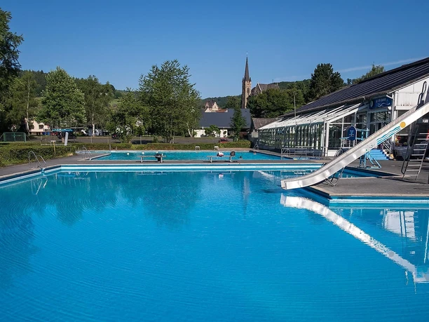 Nichtschwimmerbecken