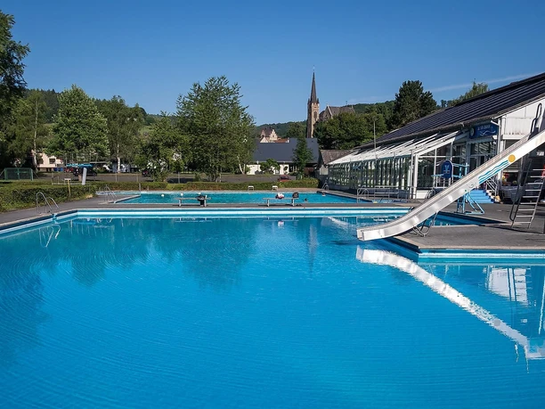 Nichtschwimmerbecken