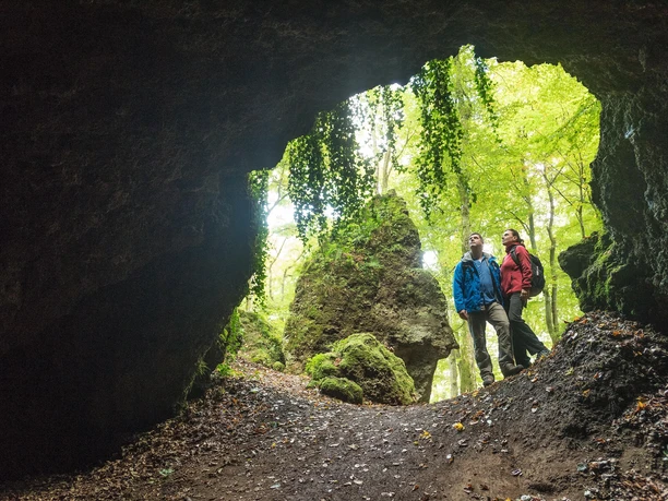 Birresborner Eishöhlen Blick aus der Höhle