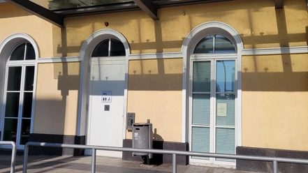 Öffentliche Toilette Bahnhof Ingelheim